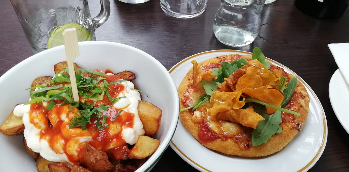 Patatas bravas